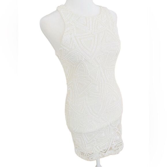 Ontwelfth white sequin sleeveless bodycon style dress size S. - Picture 9 of 14